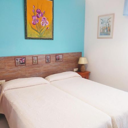 Apartamentos Esmeralda 2 Calp Dış mekan fotoğraf